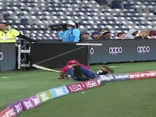 T20 WC: पहले बल्ले से हुए नाकाम, फिर मुंह के बल गिरे धड़ाम; देखें वीडियो