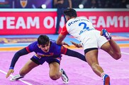PKL 9: दिल्ली ने हरियाणा स्टीलर्स को राेमांचक मैच में किया चारों खाने चित, पांचवीं जीत से प्वाइंट टेबल में टॉप पर कायम