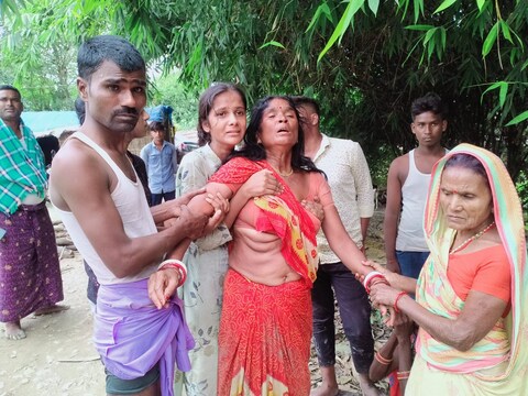 Bihar News : नहर में डूबी दाह संस्कार के लिए जा रहे 25 लोगों से भरी नाव, दो युवकों की मौत