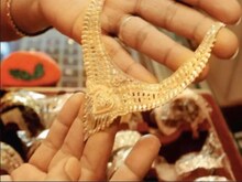 Karwachauth Special : सोना पिछले साल से 3,400 रुपये महंगा, फिर भी ज्‍यादा बिका