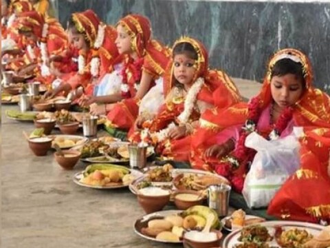 इस विशेष मुहूर्त में करें कुंवारी कन्याओं का पूजन और इन नियमों का रखें ध्यान