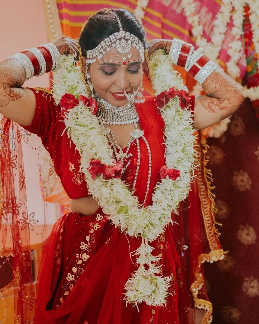  बिंदु ने बताया था कि उन्होंने 11 जून को मंदिर में खुद से विवाह करने की योजना बनाई थी और वैदिक रीतिरिवाज से शादी कराने के लिए पंडित की भी व्यवस्था कर ली थी, लेकिन बाद में पंडित के मना करने के बाद तीन दिन पहले ही शादी कर ली.