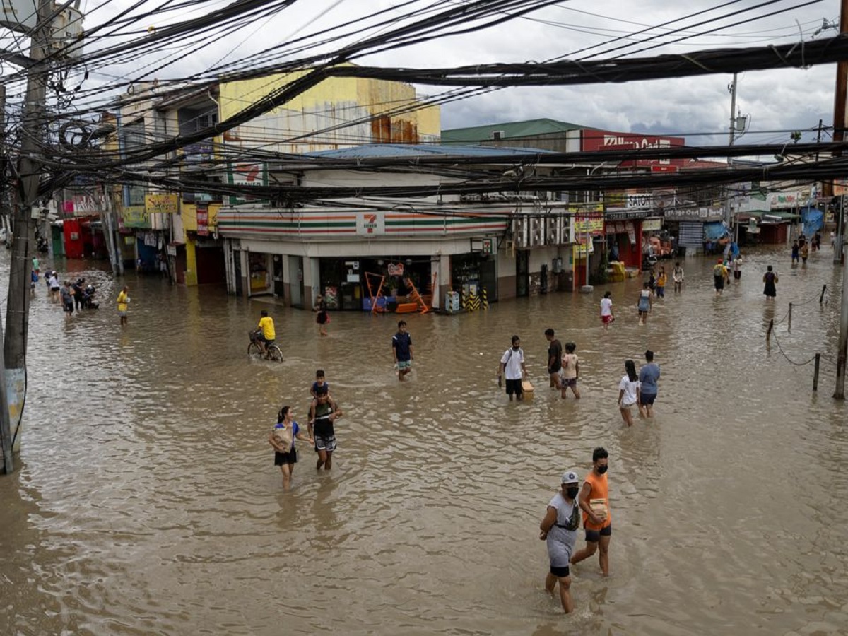 फिलीपींस में तूफान नलगे से  80 की मौत. (फोटो-रॉयटर्स)