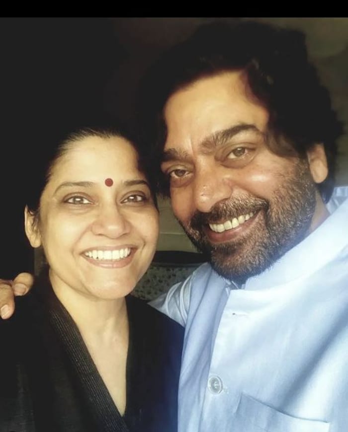 Renuka Shahane B’day रेणुका शहाणे को ILU कहने के लिए आशुतोष राणा ने कर