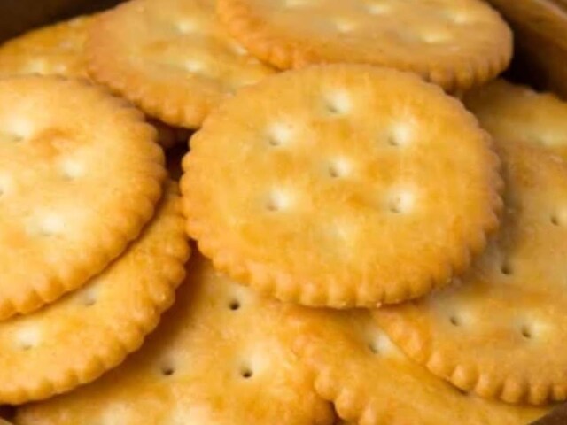 महंगाई ने बिगाड़ा बजट, अब 'बिस्कुट' कर रहा है भरपाई, जानें कैसे