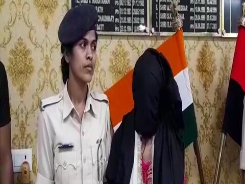 पुलिस ने आरोपी पत्नी और प्रेमी को गिरफ्तार कर 72 घंटे में ही मामले का खुलासा कर दिया.