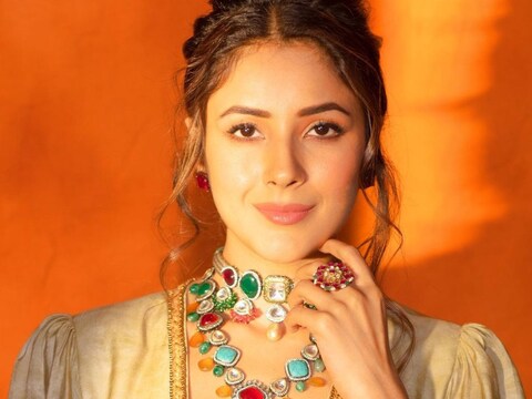 गुरु रंधावा और शहनाज गिल ने किया दिवाली पार्टी में डांस. (फोटो साभार शहनाजः गिल इंस्टाग्राम)