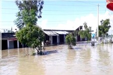 UP ने पिछले 50 साल में नहीं देखी ऐसी बाढ़, 21 जिले के 12 लाख लोग चपेट में