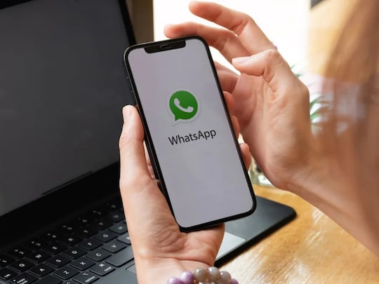 अब दो डिवाइस में एक ही WhatsApp अकाउंट, कंपनी ने पेश किया नया फीचर -  whatsapp allowing some users to use account on two android devices – News18  हिंदी