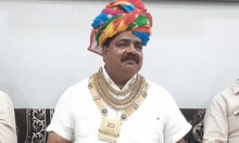 कन्हैयालाल खटीक: पहले लगाते थे सब्जी का ठेला, अब हैं राजस्थान के गोल्ड मैन, पहनते हैं 2 करोड़ का सोना