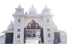 मथुरा के इस मंदिर की मीनारों से मस्जिद और गुम्बद से नजर आता है गुरद्वारा, क्या आप जानते हैं?