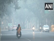 दिल्ली: हवा में सुधार के बावजूद Delhi-NCR में AQI 'बहुत खराब' कैटेगरी में कायम