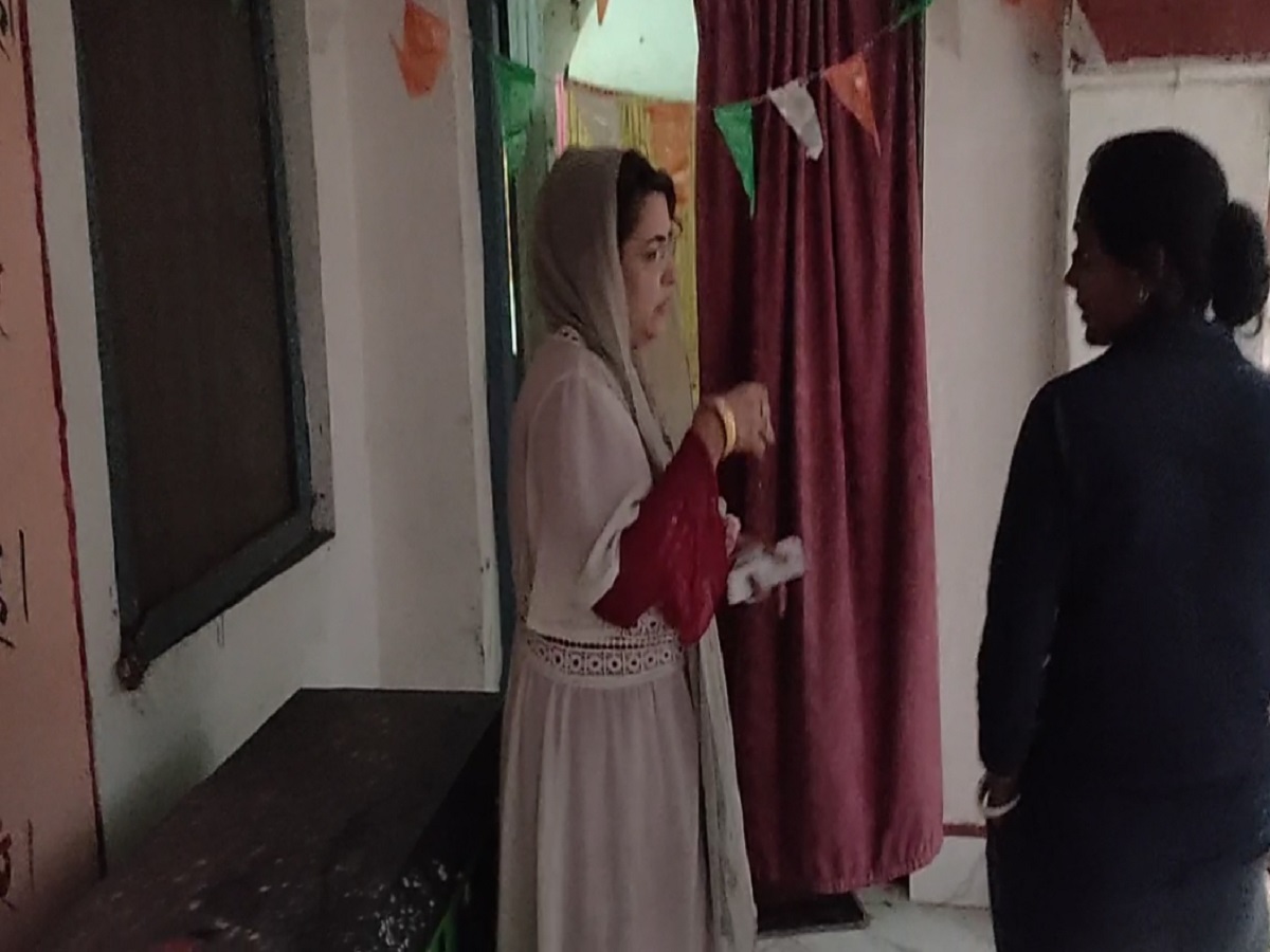 किशनगंज: गिरफ्तार पाकिस्तान मूल की संदिग्ध अमेरिकी महिला से पूछताछ जारी. 