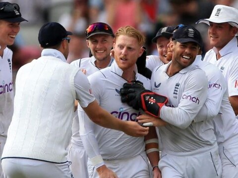 टेस्ट सीरीज में दो-दो हाथ करने पाकिस्तान पहुंची इंग्लिश टीम. (AFP) 