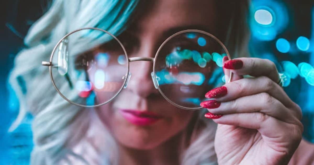 क्‍या ग्रीनलाइट चश्‍मा फाइब्रोमायल्जिया के दर्द को कम कर सकता है