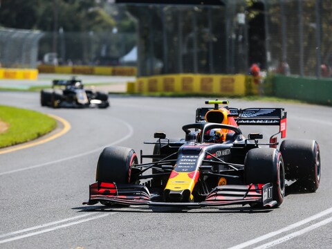 F1 कार में 6 प्वाइंट सीट बेल्ट का इस्तेमाल होता है, image- canva