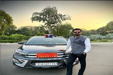 गुजरात चुनाव: सोशल मीडिया पर पब्लिसिटी स्टंट में नप गए यूपी कैडर के ये आईएएस