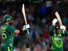 पाकिस्तान के लिए फिर संकटमोचक बनकर आया 5वें नंबर का बल्लेबाज