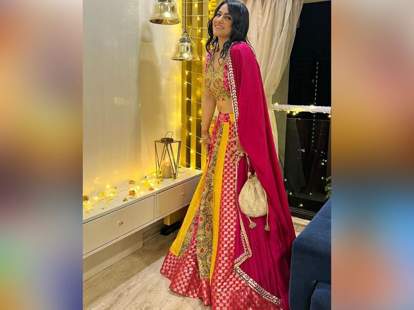 Pakhi Hegde Latest Photos in Yellow Saree