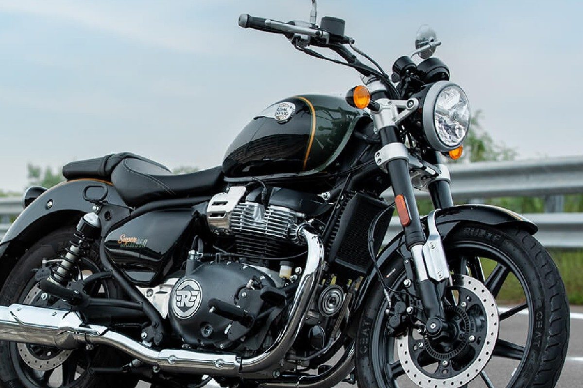 Роял энфилд 650 метеор. Royal enfield meteor 650. Роял энфилд 650 метеор. Роял энфилд 650 метеор. Royal enfield super meteor 650.