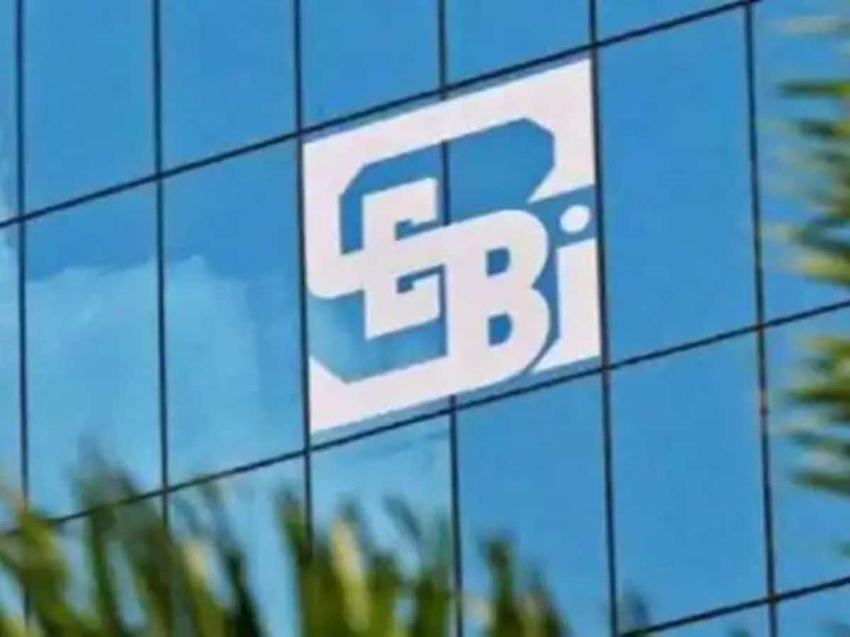 म्यूचुअल फंड की किसी स्कीम में तय समय तक निवेश नहीं करेगा इनसाइडर (फोटो- न्यूज18)