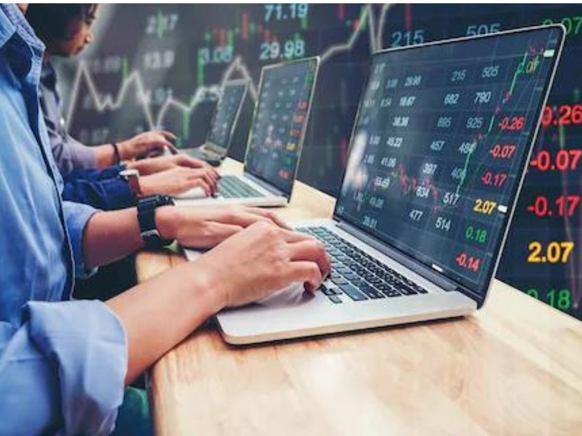 साल 2023 में BSE, NSE पर जानें कब-कब नहीं होगी ट्रेंडिंग, यहां देखें  छुट्टियों की लिस्ट - share market holiday list 2023 stock market closed 15  days in next year – News18 हिंदी