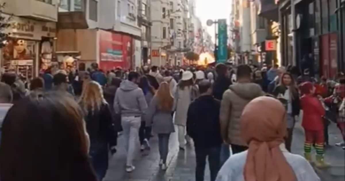 Video: इस्तांबुल धमाके का वीडियो आया सामने, बर्फ की तरह जम गए थे लोग, थम गई थीं सांसें