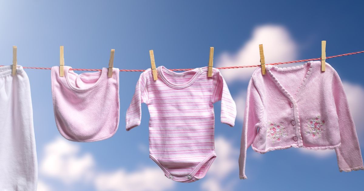 cleaning-newborn-baby-clothes-hindustan-news-hub