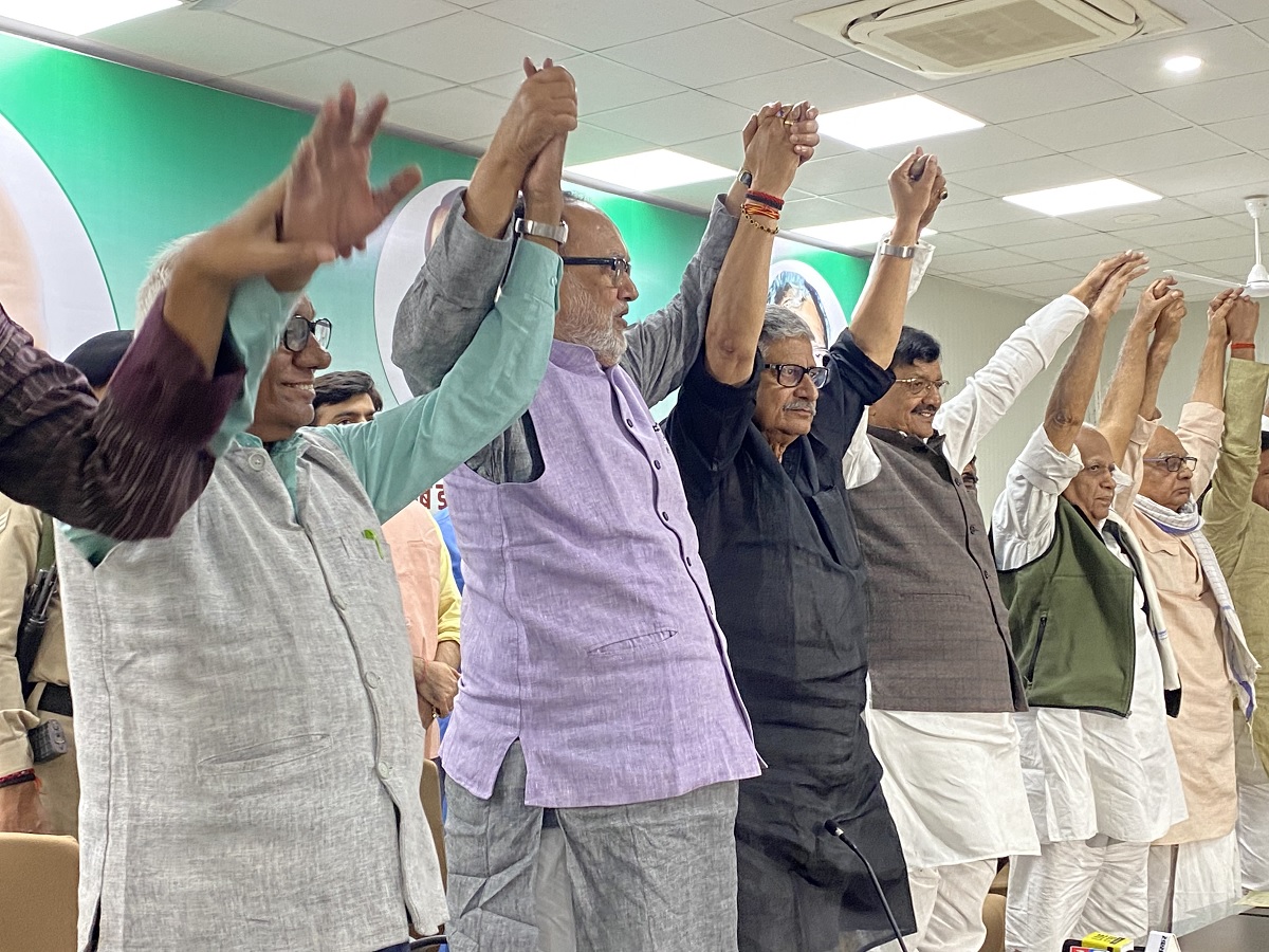 बिहार में आरक्षण का दायरा बढ़ाने की मांग तेज होने लगी है.   