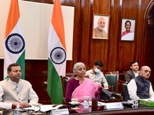 बजट से पहले मोदी सरकार का टैक्सपेयर्स को दिया तोहफा, इन्हें नहीं भरनी होगी ITR