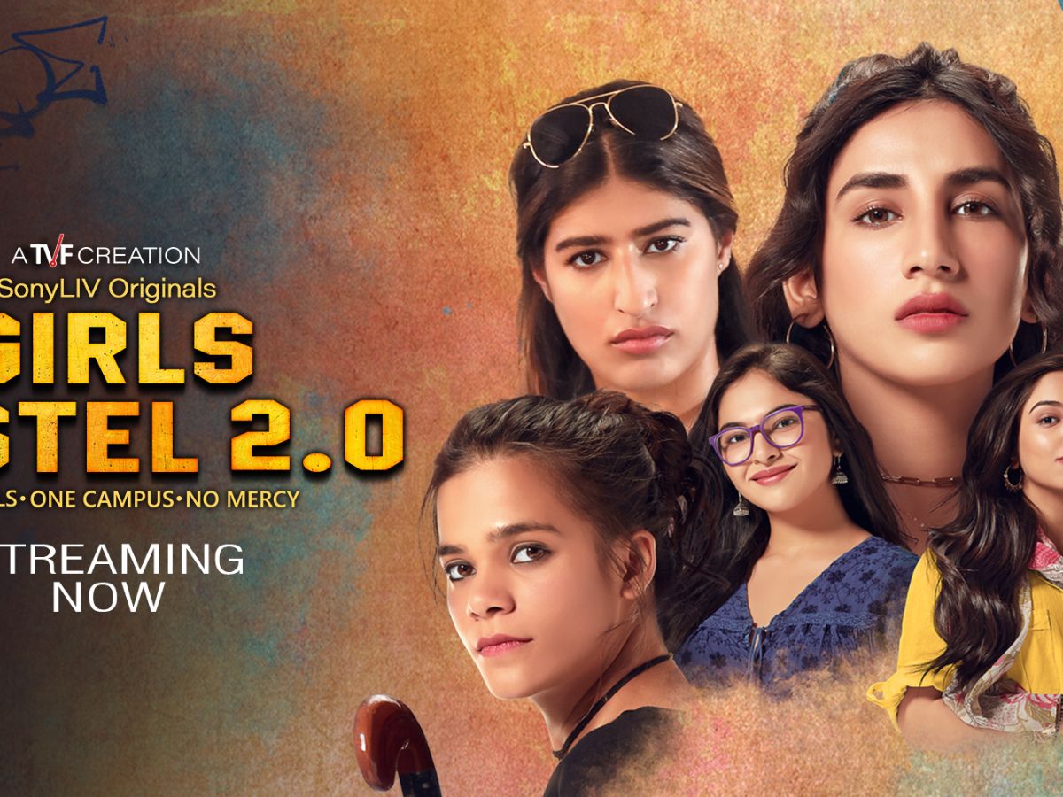 हॉस्टल लाइफ जीना एक ऐसा अनुभव है जैसा कोई और नहीं और Girls Hostel 3.0 दोस्त, मौज-मस्ती और फ्री लाइफ को दर्शाती है. ये स्ट्रीमिंग शो का आगामी सीजन दर्शकों को एक मजेदार यात्रा पर ले जाएगा और छात्रावासियों के जीवन का पता लगाएगा क्योंकि वे रोजमर्रा की चुनौतियों के बीच अपना रास्ता बनाने की कोशिश करते हैं. 'गर्ल्स हॉस्टल 3.0' में अहसास चन्ना, सृष्टि श्रीवास्तव, पारुल गुलाटी, सिमरन नाटेकर, तृप्ति खामकर, जयति भाटिया, करीमा बैरी, तन्वी लेहर सोनिग्रा और आकाश थापा हैं. ये ओटीटी प्लेटफॉर्म सोनी लिव पर 25 नवंबर को रिलीज हो चुकी है.