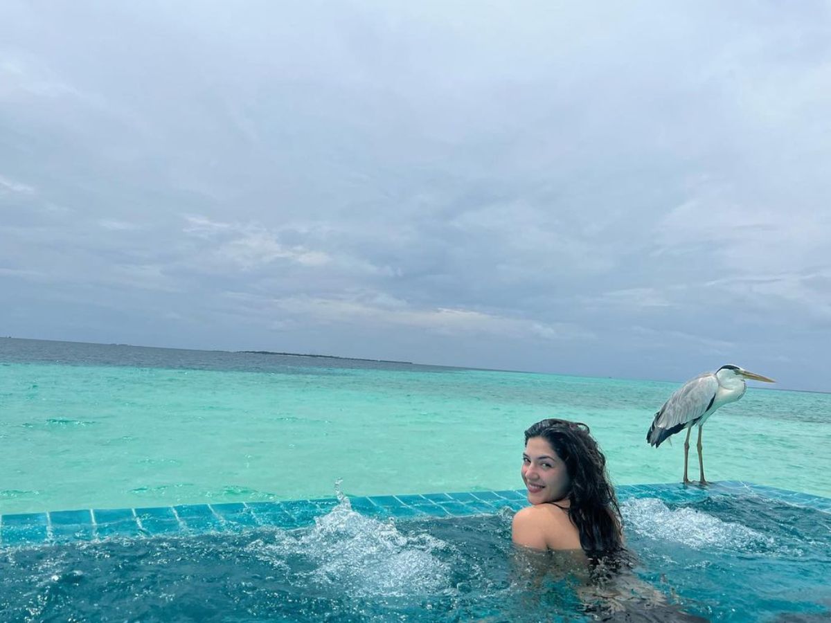  एक्ट्रेस ने मालदीप (Maldives) के खूबसूरत बीच के किनारे अपना बर्थडे सेलिब्रेट किया है. (Photo Source- Instagram)