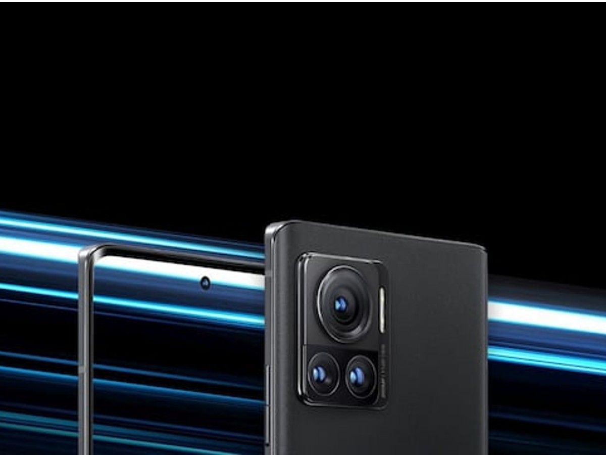  कैमरा : आगामी फ्लैगशिप स्मार्टफोन में 50MP+50MP+12MP सेंसर का ट्रिपल रियर कैमरा सेटअप होगा जो 4x ऑप्टिकल जूम सपोर्ट के साथ होगा.
