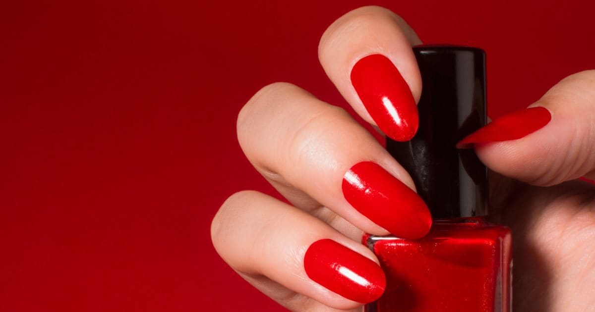 जानें नाखूनों पर नेल पॉलिश लगाने का सही तरीका, ऐसे दें नेल्स को बेस्ट