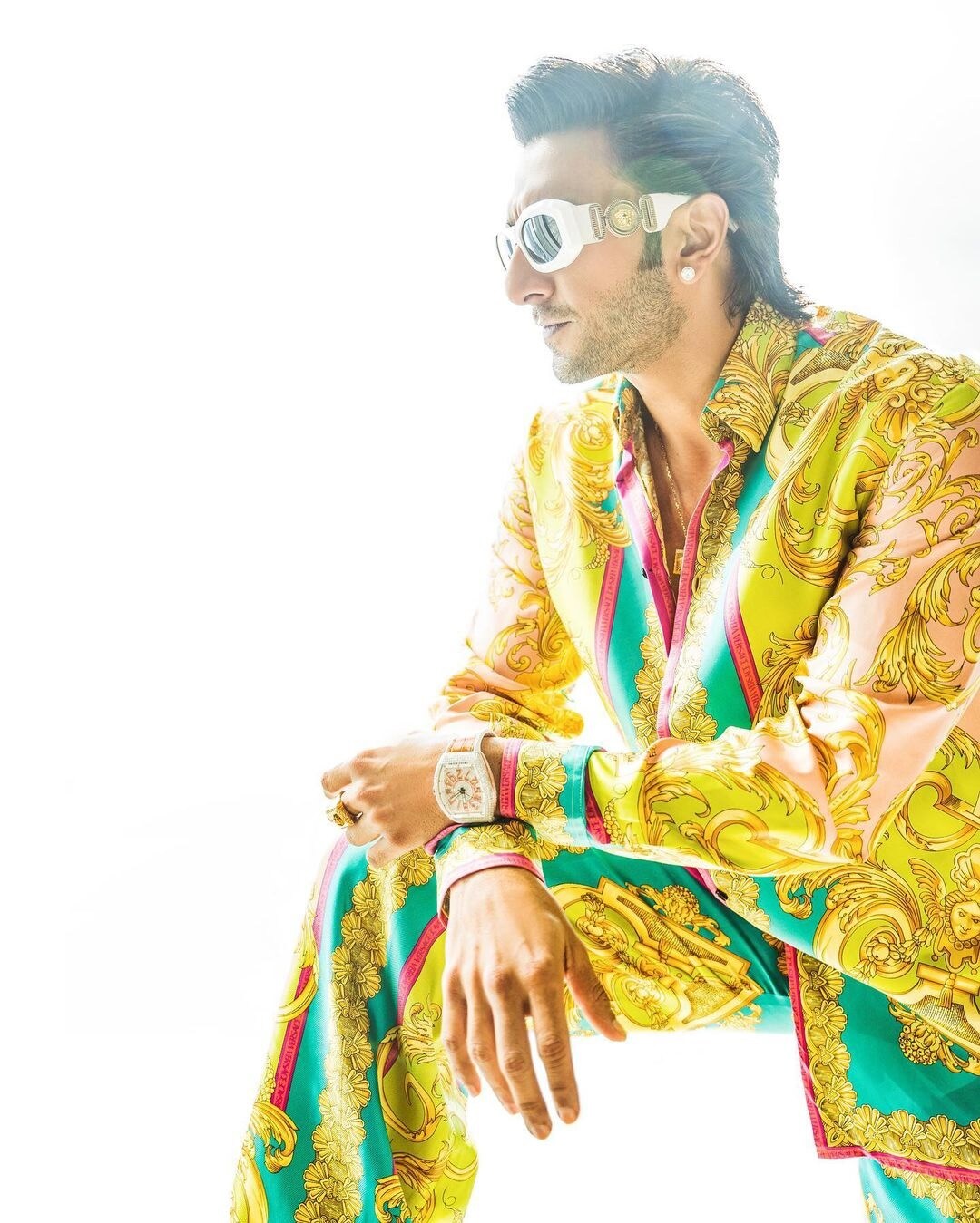 मार्टिन ब्रुन्डल ने नहीं पहचाना तो क्या हुआ? सोशल मीडिया पर तो हैं रणवीर  सिंह के जलवे - ranveer singh attend formula 1 race in abu dhabi shares  stylish photos nodnc – News18 हिंदी