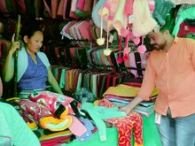 BARAN: सजा गर्म कपड़ों का बाजार, दो साल बाद कैसी वैरायटी लाए हैं तिब्बती?