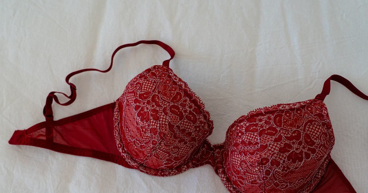 क्या है BRA का पूरा नाम? हिन्दी में ब्रा को क्या कहते हैं? जानिए लोगों