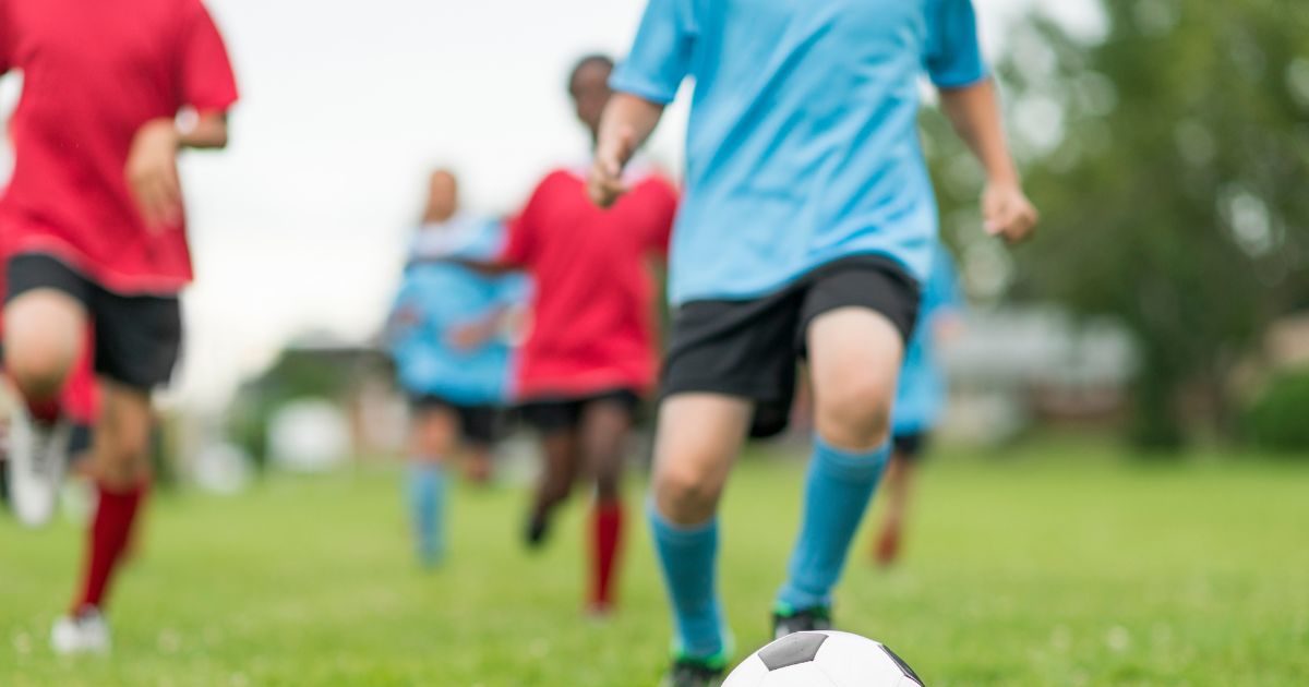 World’s smallest football league दो टीमों के बीच खेली जाती है ये फुटबॉल लीग, आपस में बंट जाते