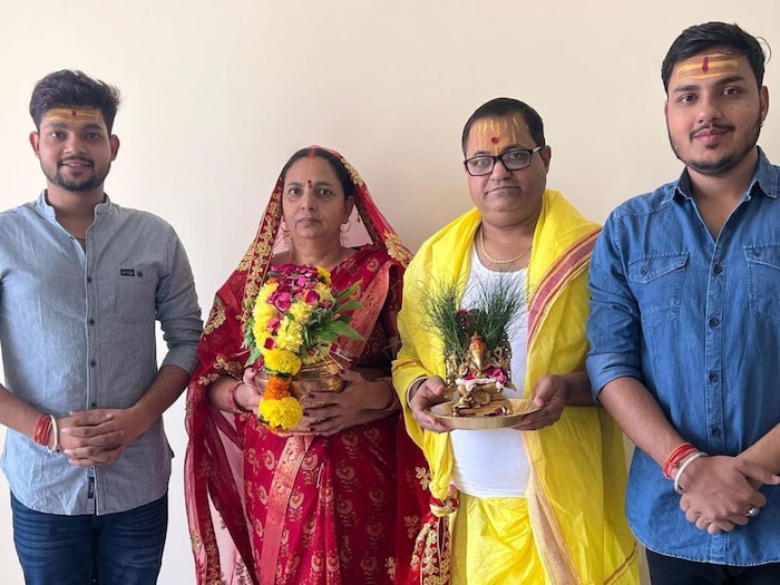 Ankus Raj House Ankush Raja House: जन्मदिन पर अंकुश राजा ने मुंबई में किया नए घर का ...