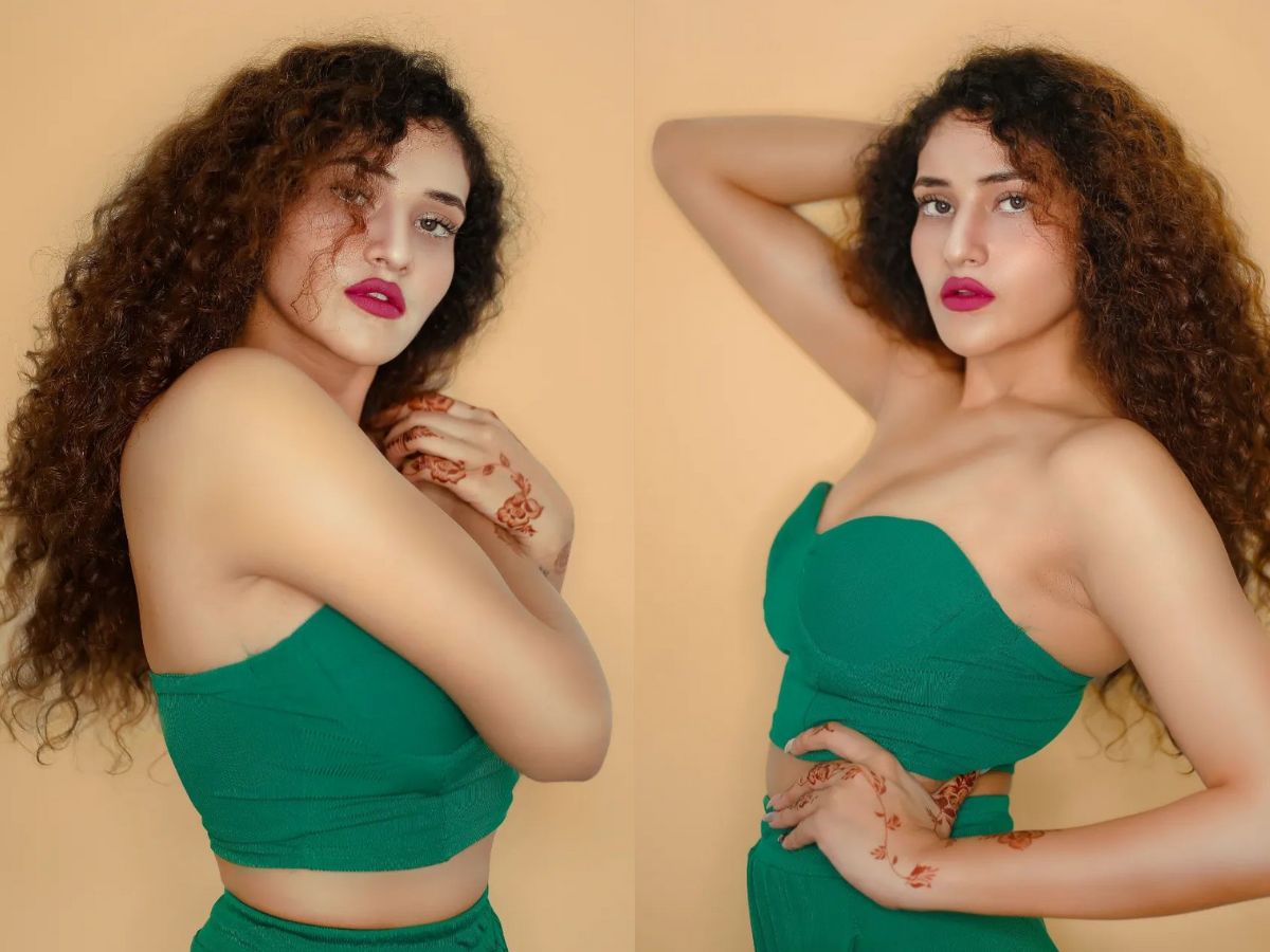 Actress Arshia Arshi ( Arshiya Arshi) debuted in the music video 'Nathunia' ( Nathuniya) at Bhojpuri. She then appeared with Khesari in 'Bondhu 2.0. In both these songs, the actress performed with Khesari. (Photos- Celebs Instagram )