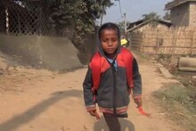 Video: एक पांव गलकर हो गया खत्म; मगर दूसरे पैर से उछल-उछलकर हर दिन स्कूल जाता है प्रशांत