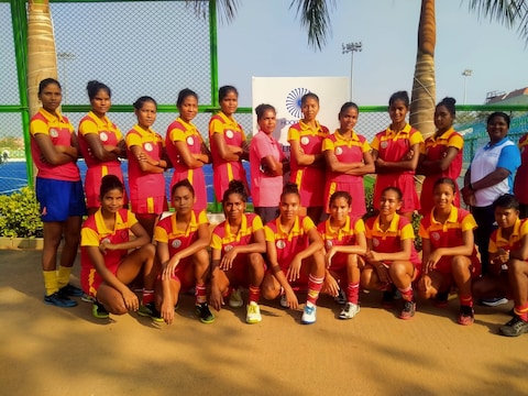 झारखंड की महिला पुरुष दोनों टीमें हॉकी प्रतियोगिता में क्वार्टर फाइनल में पहुंचीं (News18 hindi)