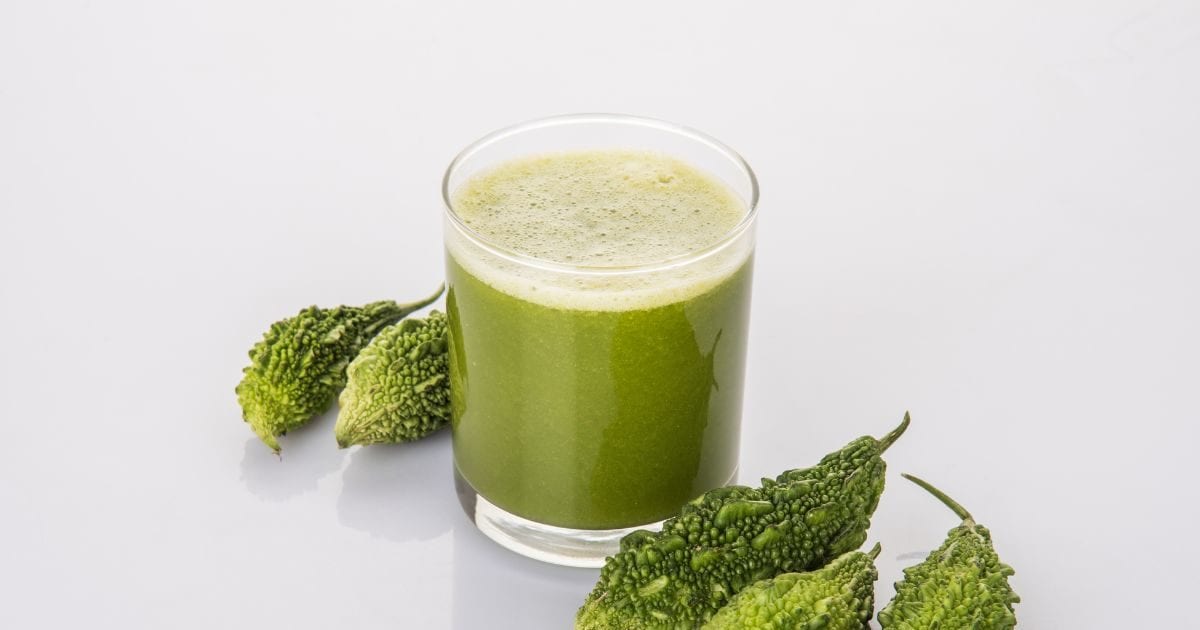 Bitter gourd juice for diabetes डायबिटीज में फायदेमंद है करेले का जूस