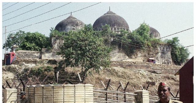 Ayodhya Riots Babri Masjid Anniversary: लाखों की भीड़, 'जय श्री राम' के नारे... कैसी ...