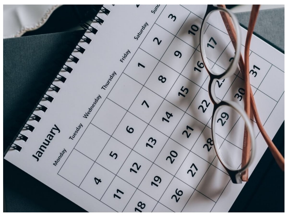 Year Ender, Where did the world get concept of 12 months in a year, What was the role of Hindu Calendar, sanatan dharma, muslim dharma, islam, Hiduism, Hindu dharma, Hindu Calender, Happy New Year, Happy News Year 2023, Roman Republican Calender, Roman Calender, Dating System, Gregorean Calender, Greek Calender, Year Ender Business, Year Ender Money, Year Ender Entertainment, Year Ender Bollywood, Year Ender Sports, Year Ender Politics, Year Ender Crime, Year Ender Education, Knowledge News, Business News in Hindi, Money News in Hindi, Sports News in Hindi, News18 Hindi, News18 India, CNBC TV18, CNBC TV18 Hindi, Moneycontrol, Moneycontrol Hindi, Knowledge News in Hindi