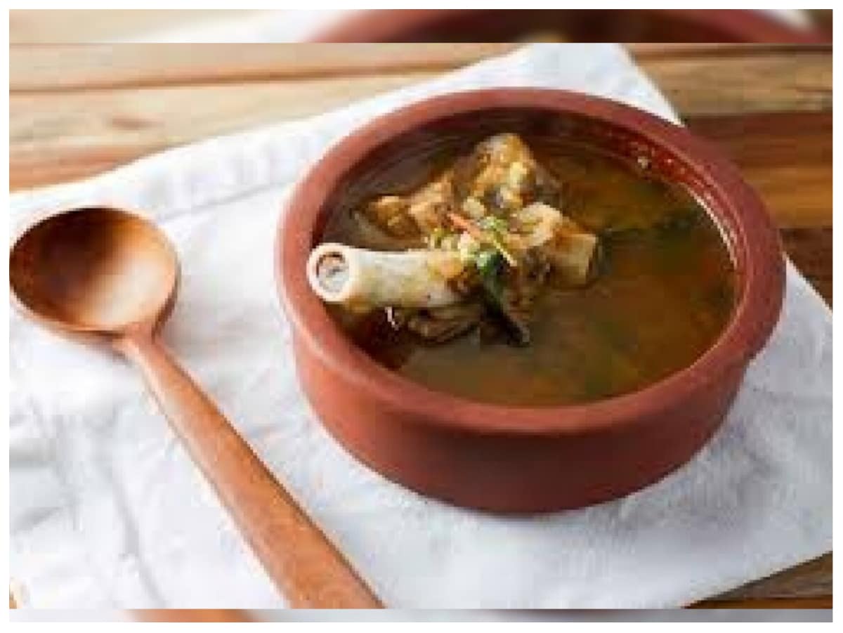 Bone Broth Benefits, Paya Soup health benefits, Paya Soup Recipe, Bone Broth Recipe, Drink Paya Soup Daily in Winters, सर्दियों में पाया सूप पीने के फायदे, पाया सूप पीने के फायदे, Health Benefits of Bone Broth, bone broth side effects, bone broth recipe, bone broth diet, bone broth benefits for skin, bone broth benefits cancer,बच्चों के लिए फायदेमंद है पाया सूप, सर्दियों में क्या खाएं, सर्दियों में कौन सा सूप फायदेमंद है, टमाटर का सूप कैंसर में फायदेमंद, टमाटर सूप बनाने की विधि