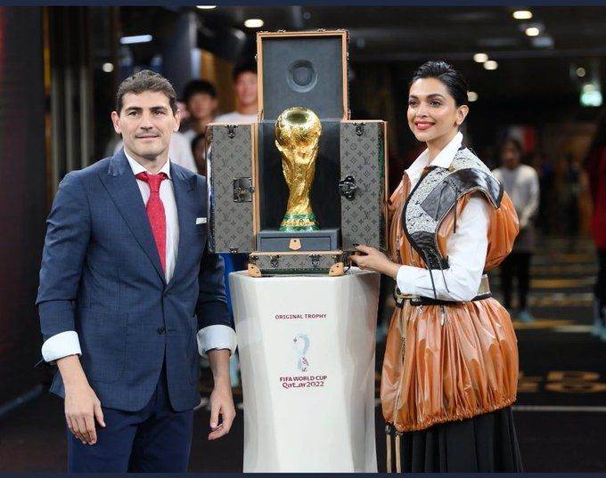 FIFA World Cup final, Deepika Padukone FIFA 2022, Deepika Padukone Qatar, FIFA World Cup trophy, Argentina vs france, Deepika Padukone launched FIFA World Cup trophy, FIFA World Cup qatar, दीपिका पादुकोण कतर, दीपिका पादुकोण फीफा विश्व कप