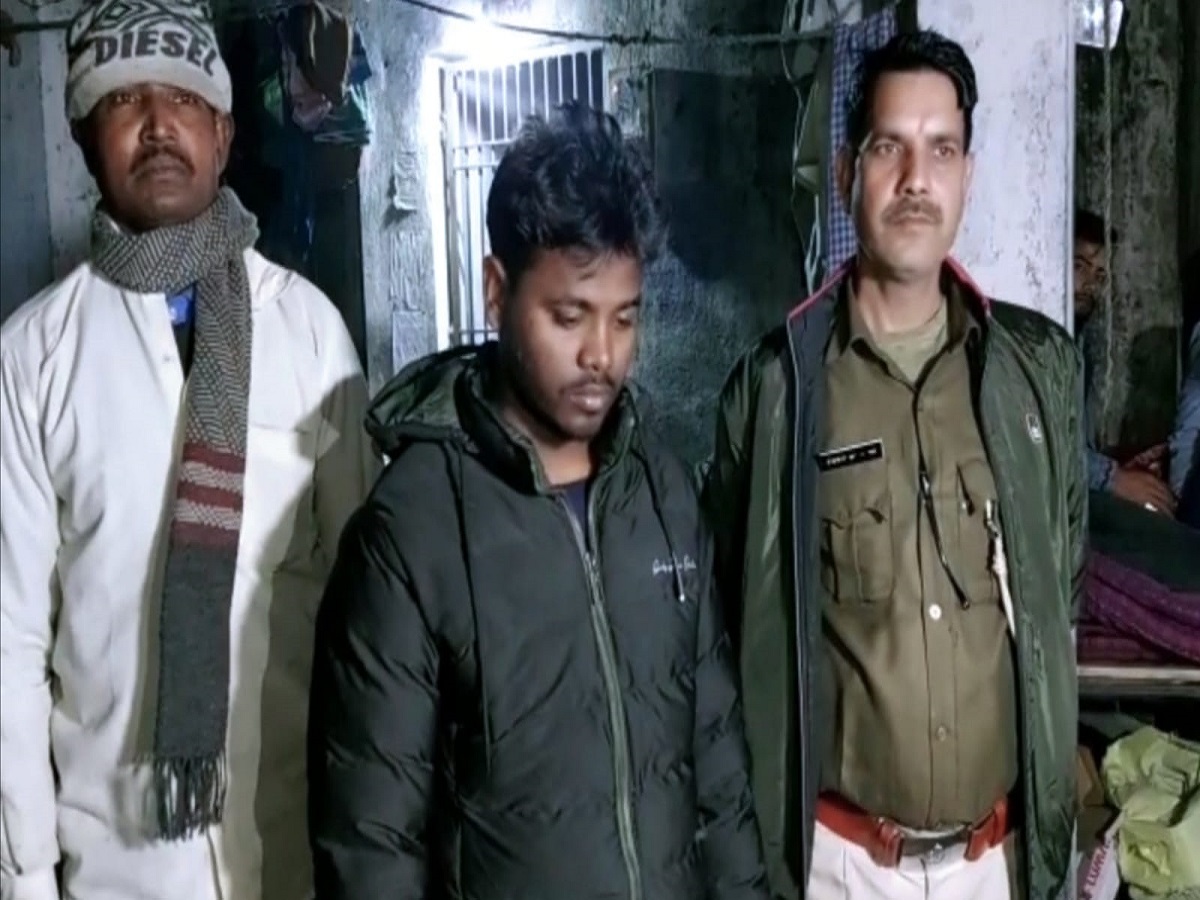 उत्पाद विभाग ने बीपीएससी की तैयारी कर रहे छात्र को शराब तस्करी करते हुए पकड़ा.