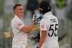 इंग्लिश बल्लेबाज ने पाक गेंदबाज को दिन में दिखाए तारे, जड़े 6 लगातार चौके