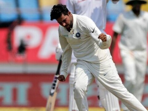 IND vs BAN 1st Test: कुलदीप यादव ने 5 विकेट झटके. (AP)